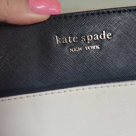 ✨️SALE 2 Large Kate spade multi compartment tote w full size zip around wallet. - Picture 12 of 16